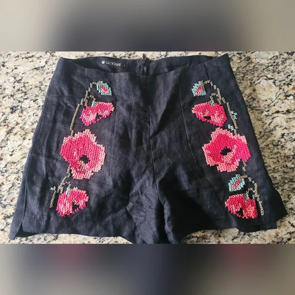La Troupe black linen-style shorts featuring embroidered pink poppy Flowers - Picture 3 of 7